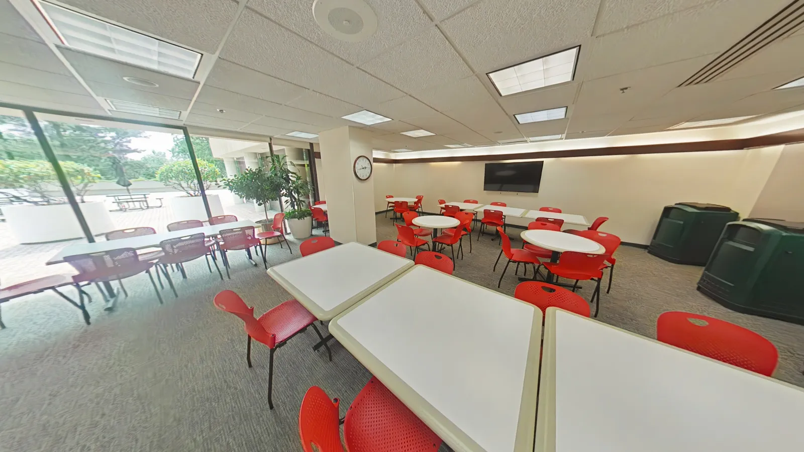Cafeteria seating
